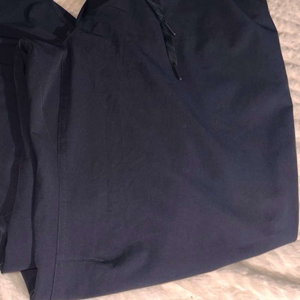 L.L.‎ Bean Men’s XL Multisport Navy Pants